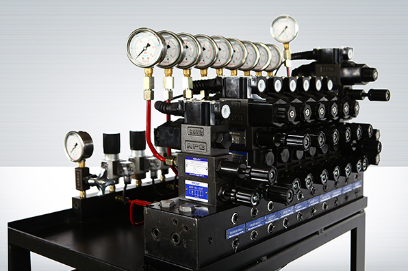CH150107：卧式加工中心