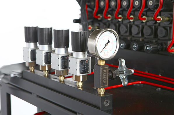 CH150107：卧式加工中心