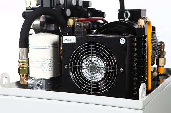 CH121122：加工中心