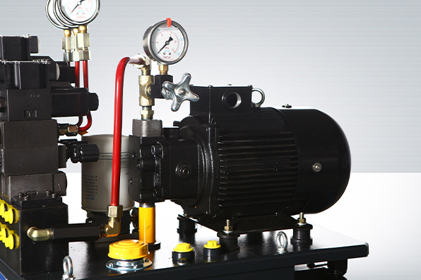 CH140608：数控机床（三进一出）