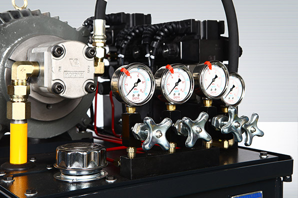 CH100603：145SC切纸机