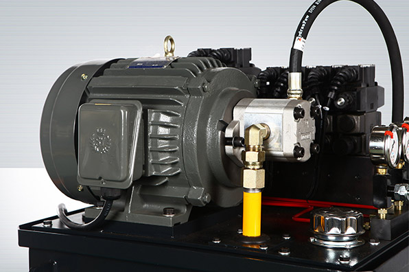 CH100603：145SC切纸机