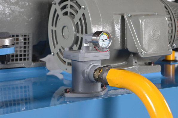 CH150203-R：32型加硫机