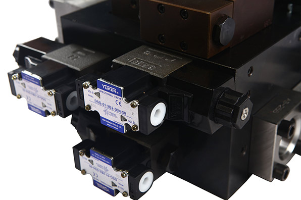 力车胎控制阀组