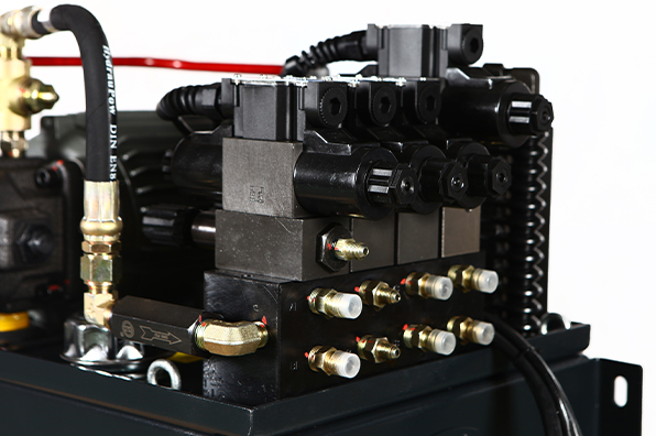 CH130410-C:Chuck Tailstock Turret Four - Circuit Hydraulic Pump Station