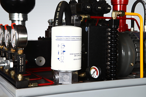 CH140805:CNC Gear Hobbing Machine