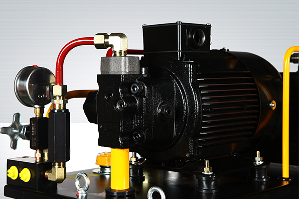 CH150517:CNC Machine Tool