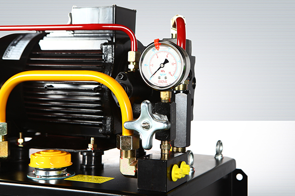 CH150517:CNC Machine Tool