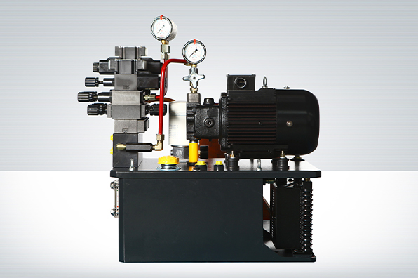 CH140607:CNC Machine Tool (Four in and one out)