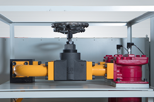 CH180707:Engine Cylinder Block Testing Machine