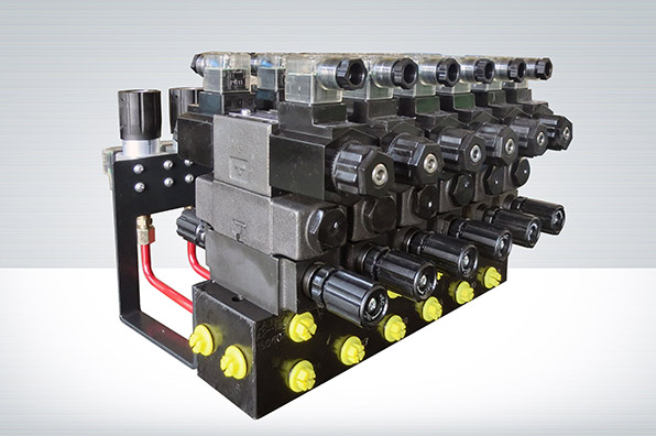 CH150428:Hydraulic Fixture for Engineering Machinery (One - to - Two)