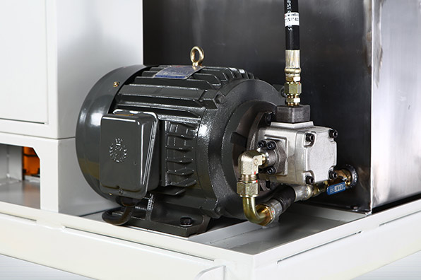 CH140818-WX：震压平台润滑（风冷版）