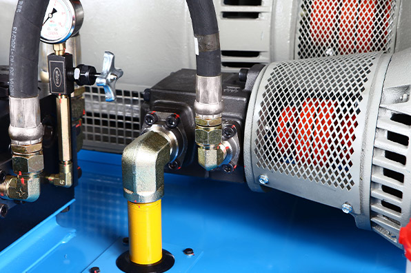 CH141218-DH：44型bom硫化机液压泵站