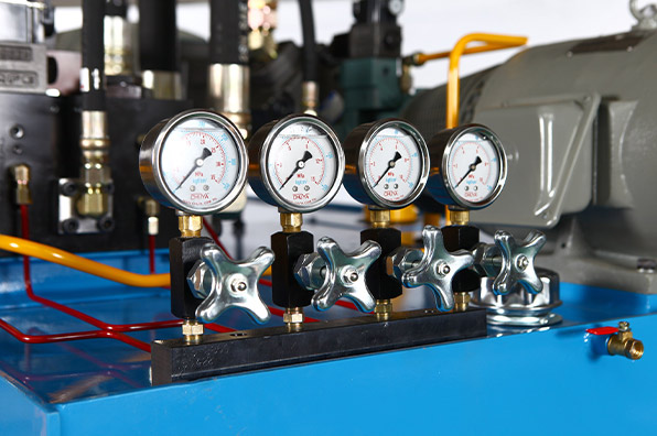 CH150203-R:44 - type Vulcanizing Machine