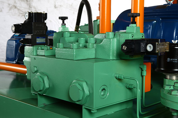 CH140810:Type 32 BOM Hydraulic Pump Station (One - to - Ten)
