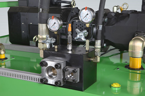 CH151020-R:Second-Generation Tire Vulcanizing Machine (Right)