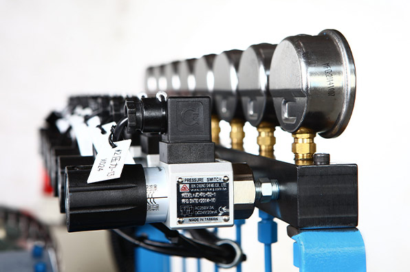 CH140919:High-Pressure Lubrication System