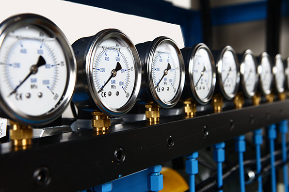 CH140919:High-Pressure Lubrication System